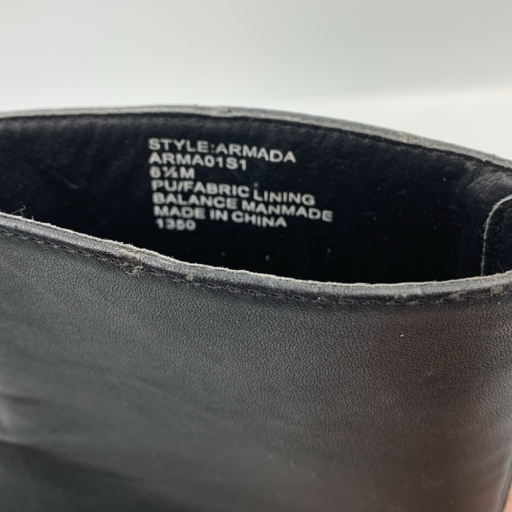 High heel booties. - Picture 5 of 5
